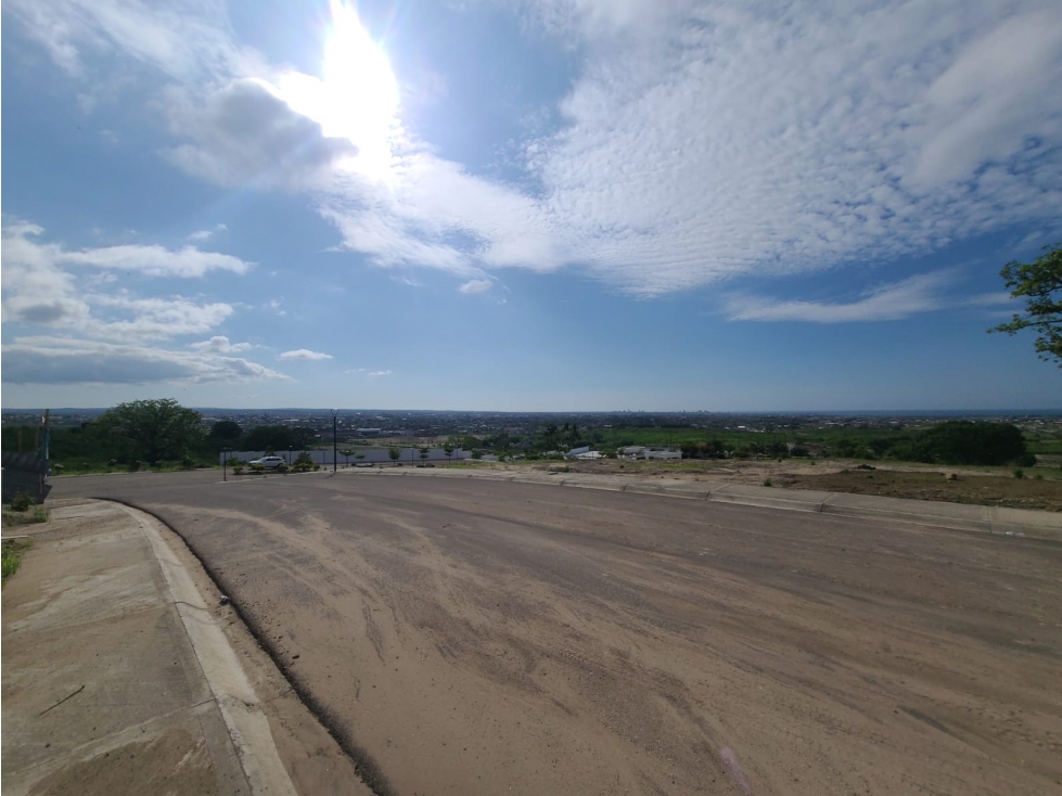 Se vende terreno Urb Costa del Este Sector Vía Circunvalación. - 5