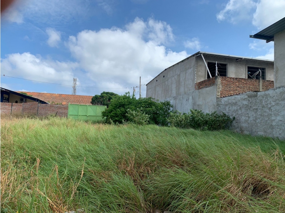 En venta terreno comercial Av 4 de Noviembre Manta - 3