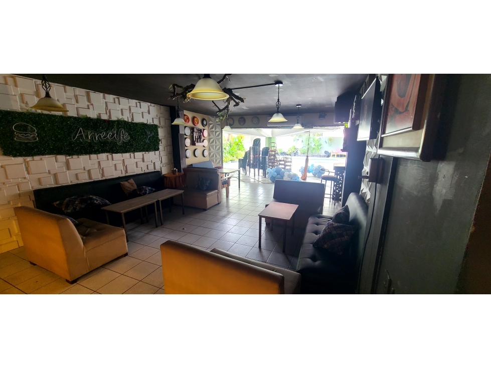 En venta casa con local comerciales Manta Ecuador. - 3