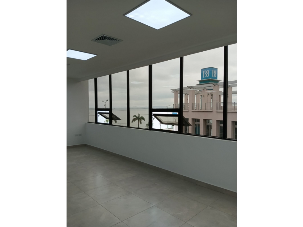 Venta y renta de oficinas con vista al mar Malecon de Manta - 6