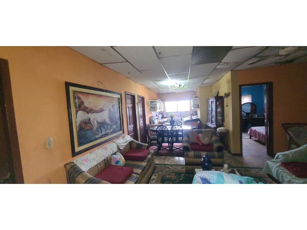 En venta 2 casas renteras centro de Quininde - 3
