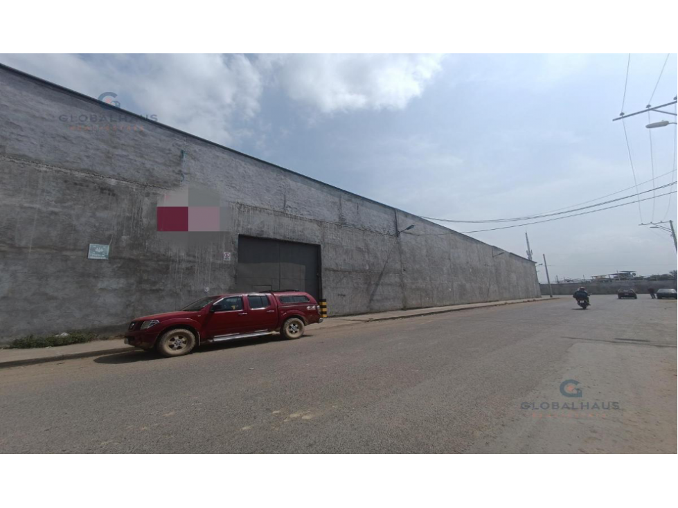 VENDO BODEGA CON GALPON ALTO - 2