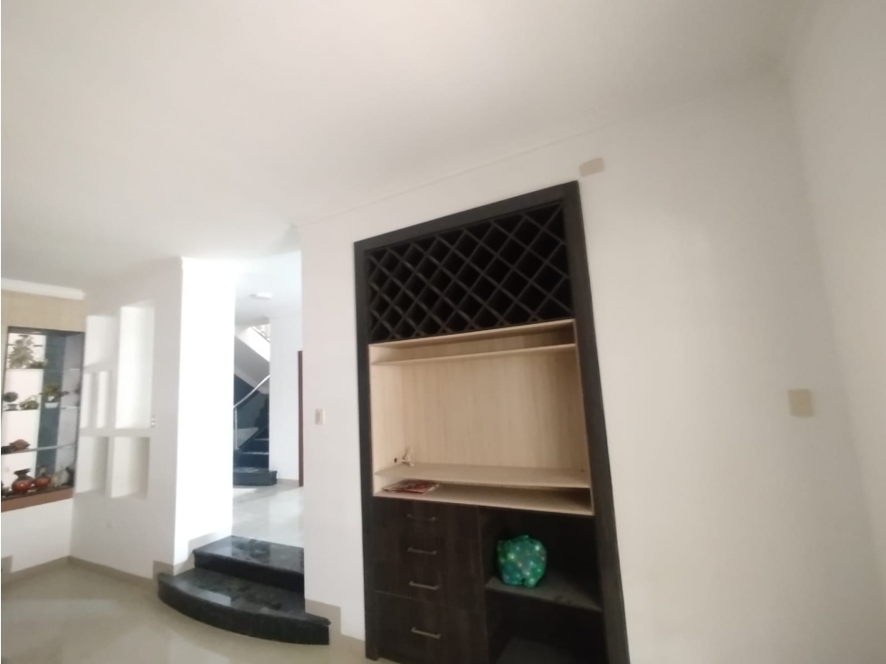 VENDO CASA EN LAS CUMBRES, CEIBOS NORTE — foto 4