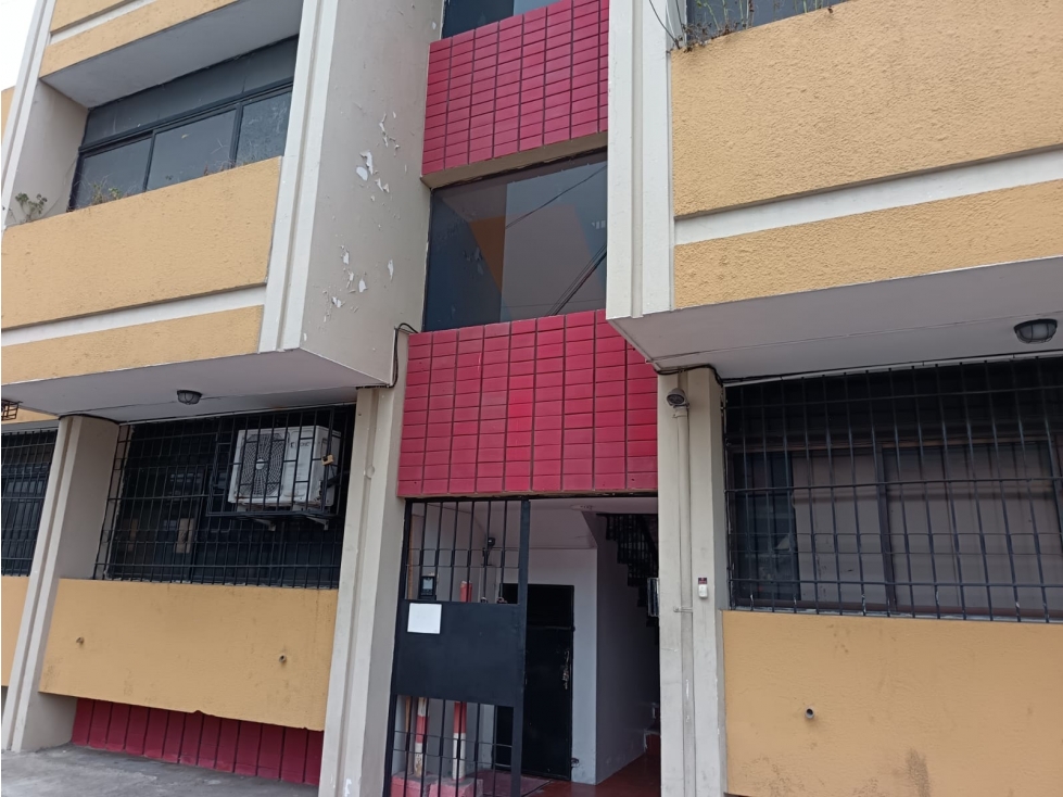 CASA COMERCIAL EN AV. JUAN TANCA MARENGO — foto 2