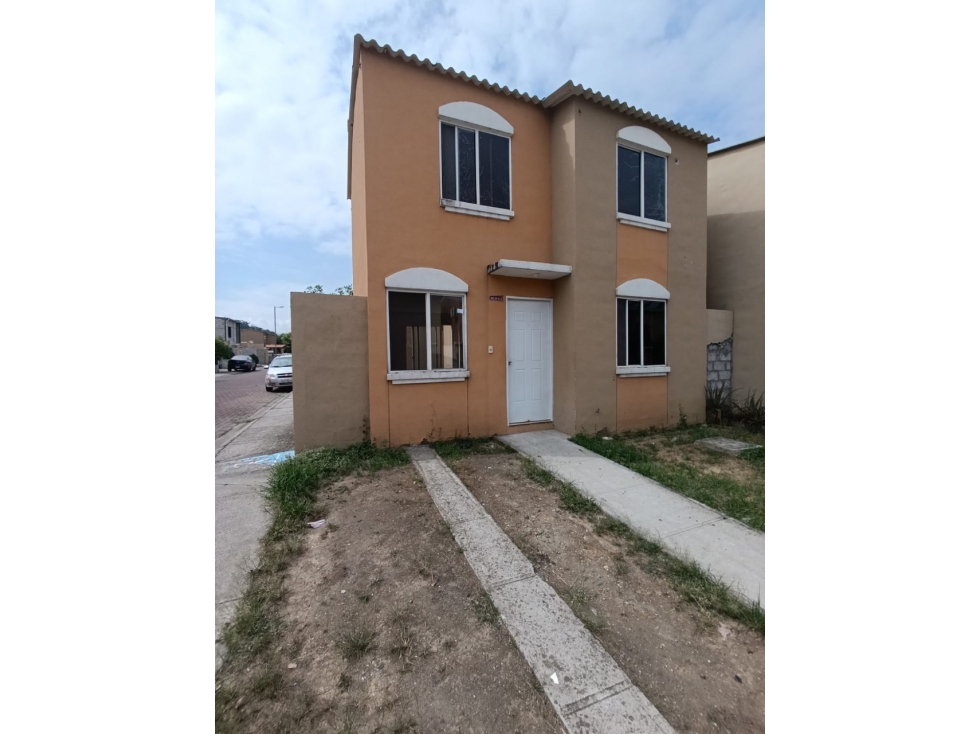 PROPIEDAD SIN AMOBLAR EN VILLAS DEL REY ETAPA REINA ISABEL - 1