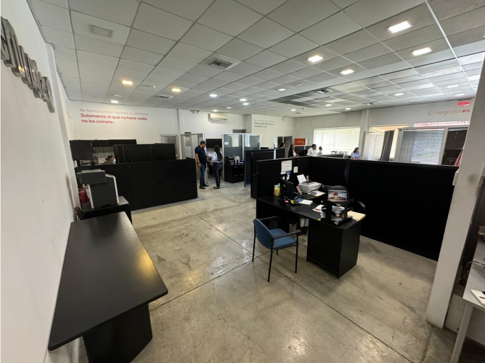 Venta de Terreno con Galpones, Bodegas y Oficinas en Durán - 4