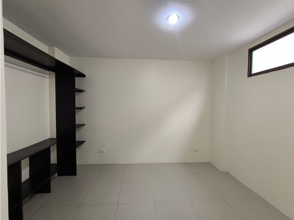 CASA MODERNA EN CIUDAD CELESTE ETAPA LA MARINA — foto 2