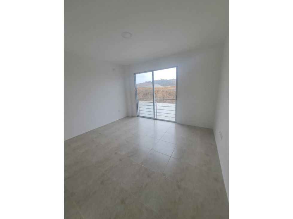 PROPIEDAD DE ESTRENO EN VISTANA 1000 — foto 2