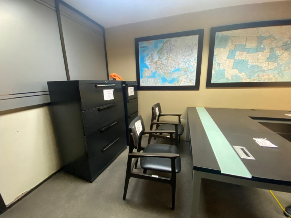 EMPRESA MULTINACIONAL VENDE OFICINA EN AVENIDA 9 DE OCRTUBRE — foto 4