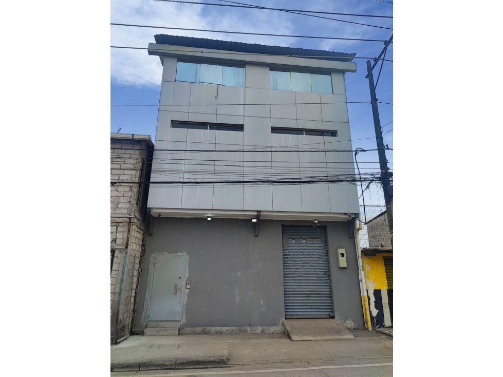 EDIFICIO CERCA DEL MALL DEL NORTE MUCHO LOTE - 1