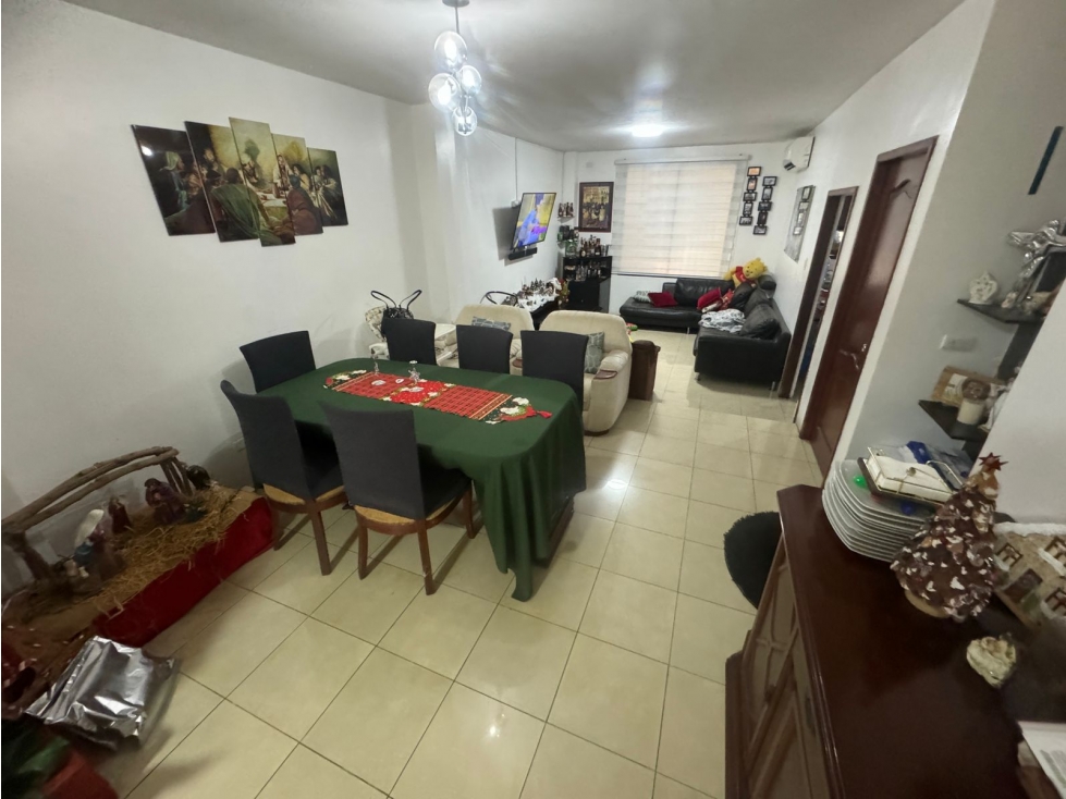 URDENOR 2 CONJUNTO CERRADO — foto 3