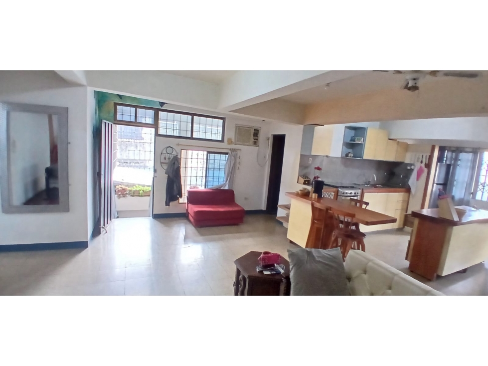 PROPIEDAD COMERCIAL CON LOCAL EN ALBORADA 13 CON PISCINA