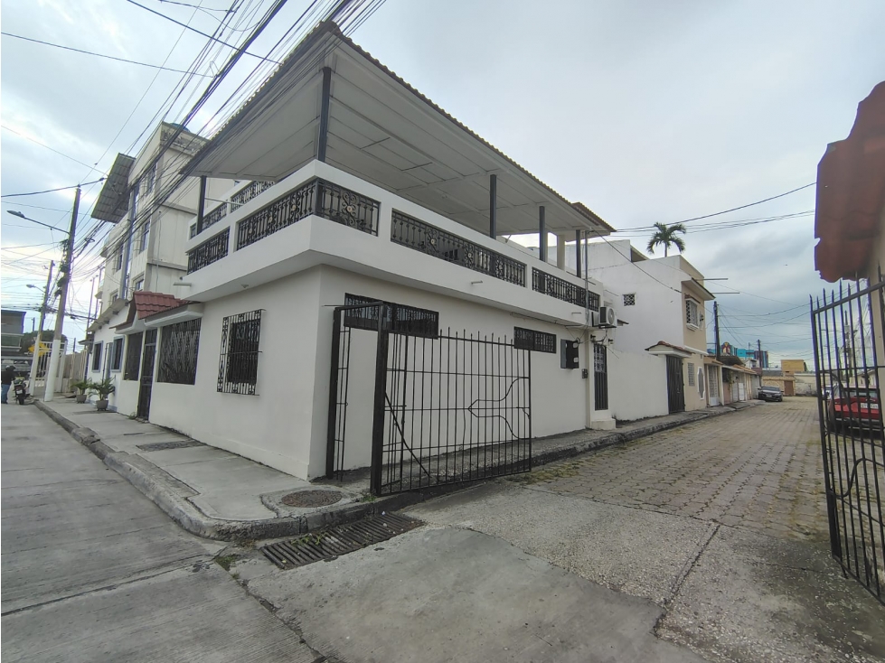 PROPIEDAD ESQUINERA EN SAMANES 4 EN HERRADURA — foto 3
