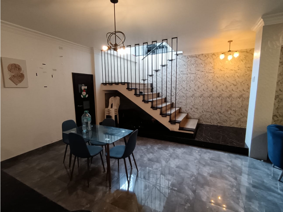 Vendo Casa Esquinera Rentera en Garzota — foto 5