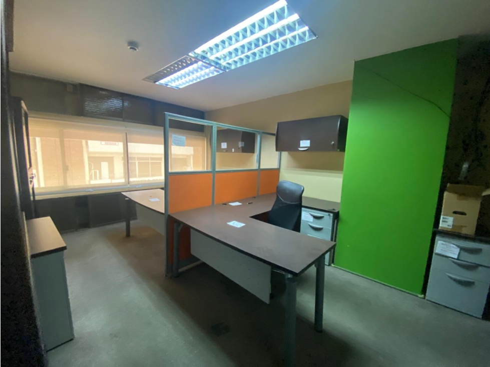 EMPRESA MULTINACIONAL VENDE OFICINA EN AVENIDA 9 DE OCRTUBRE — foto 6