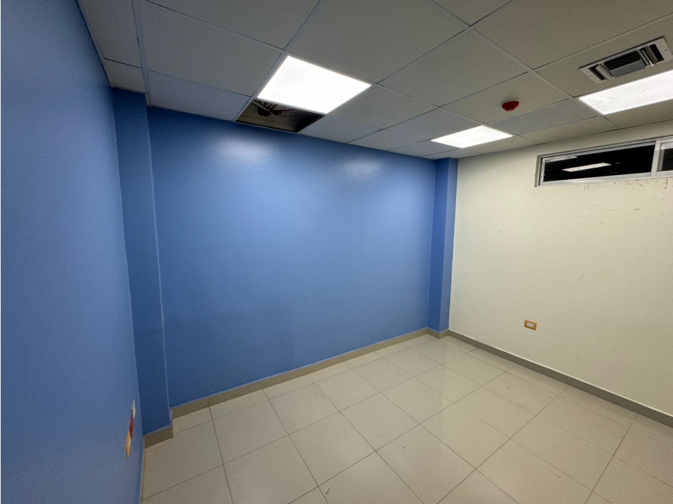Clínica totalmente Remodelada en Venta 6 de Marzo y San Martín  - 4