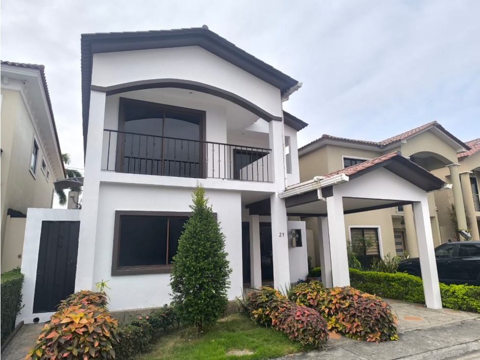 CASA MODERNA EN CIUDAD CELESTE ETAPA LA MARINA — foto 5
