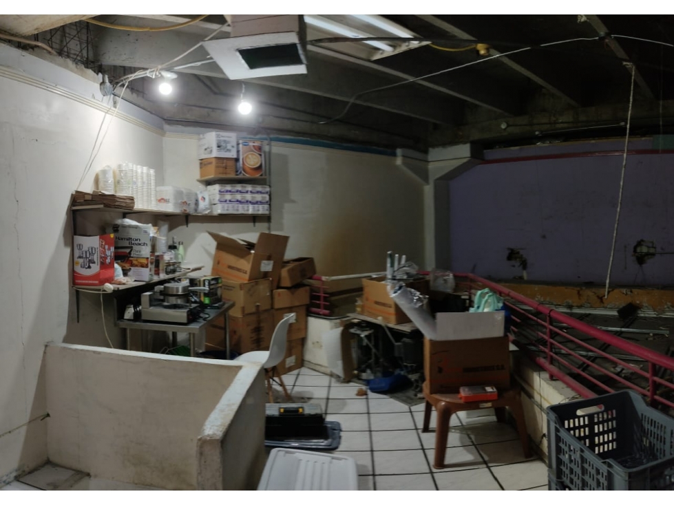 NEGOCIO DE HELADERIA EN VENTA C.C. LA ROTONDA LOCAL #26 - 6