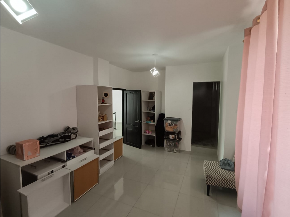 Vendo Casa Esquinera Rentera en Garzota — foto 4