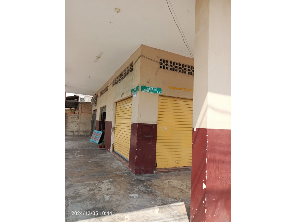 LOCAL ESQUINERO REMODELADO EN BRASIL Y LA DECIMA - 4