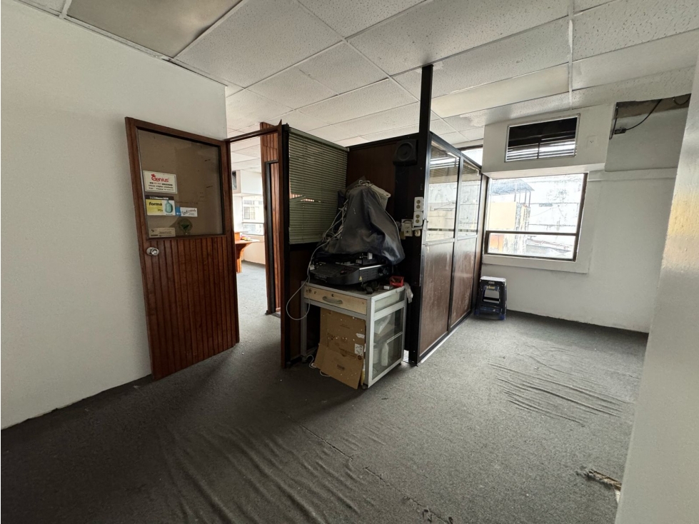 OFICINA EN EDIFICIO FINEC - 4