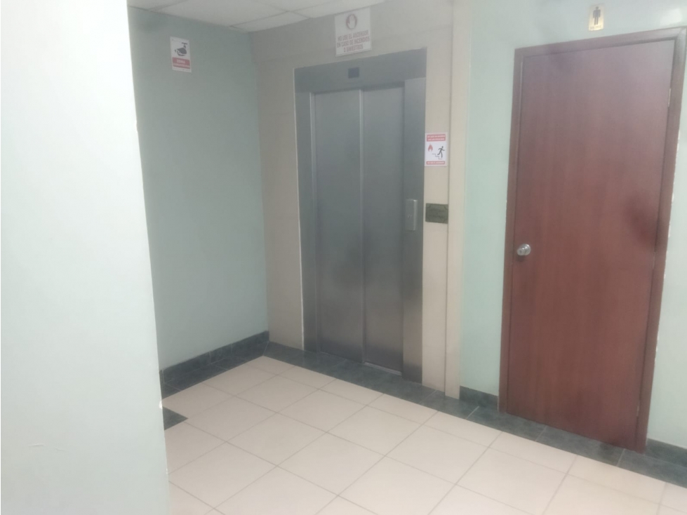 Consultorio Medico semi amoblado en en edificio Cemedik - 5
