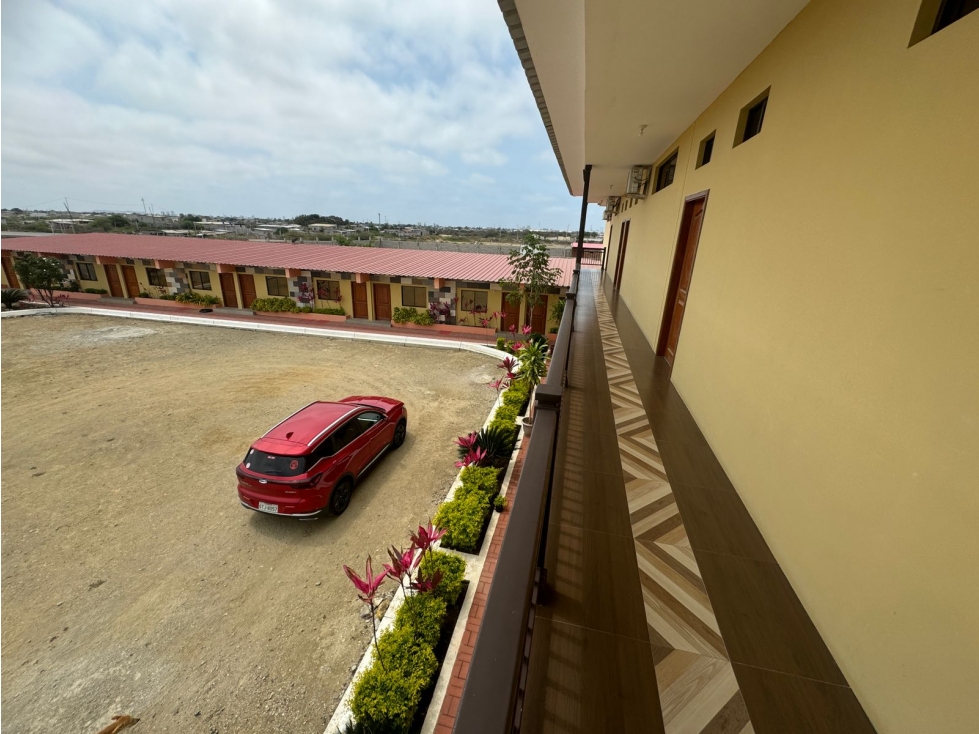 SALINAS VIA PUNTA CARNERO DOLPHIN PLAZA SUITE - 2