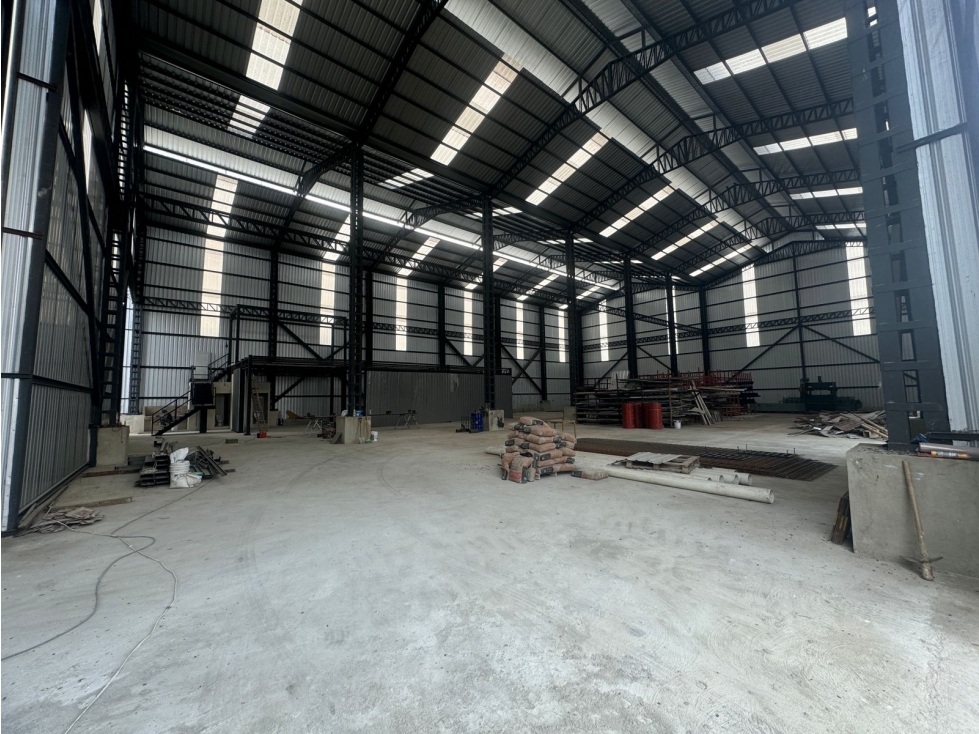 Oportunidad Única en Petrillo Zona Industrial - 6