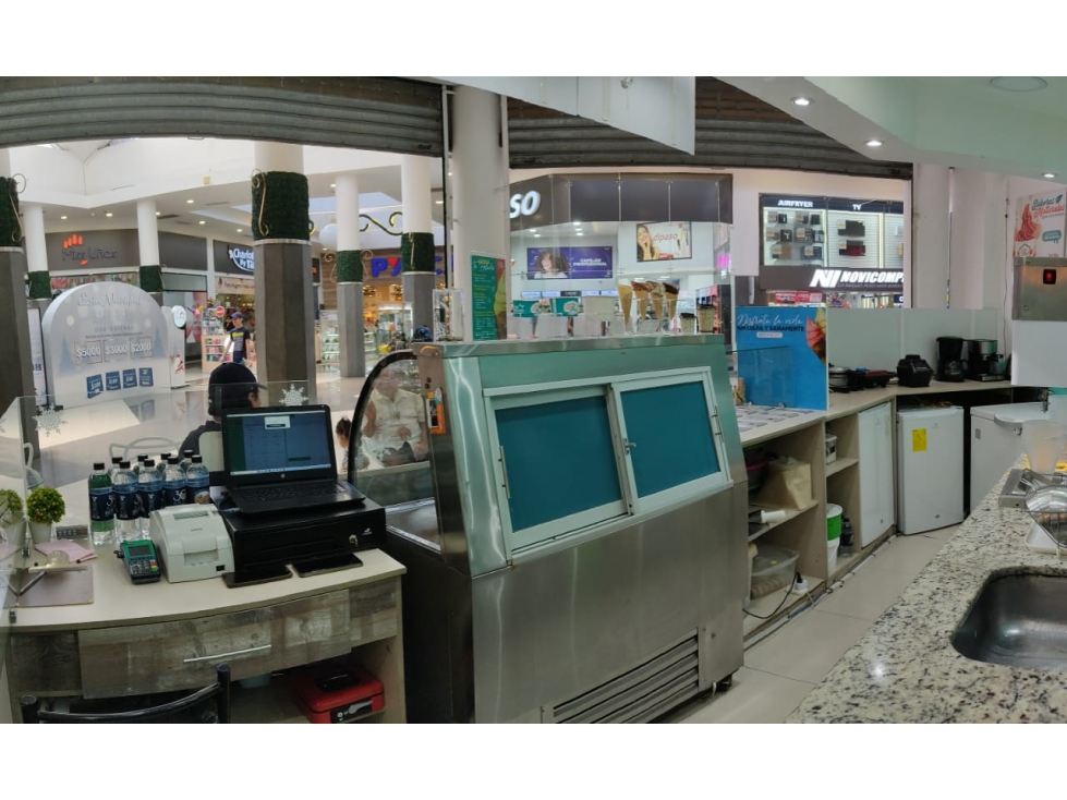 NEGOCIO DE HELADERIA EN VENTA C.C. LA ROTONDA LOCAL #26 - 2