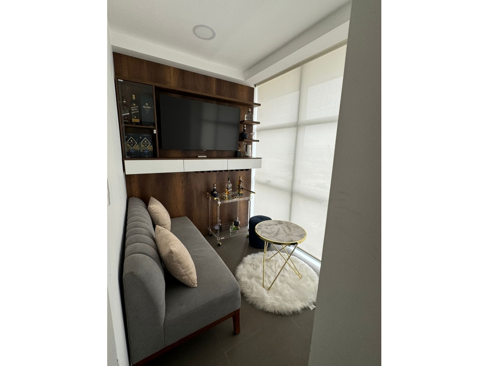 Oficina amoblada en venta Sky Building - 5