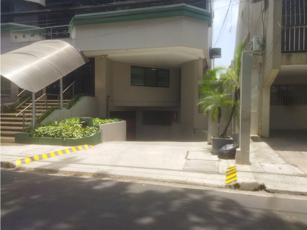 Consultorio Medico semi amoblado en en edificio Cemedik - 2