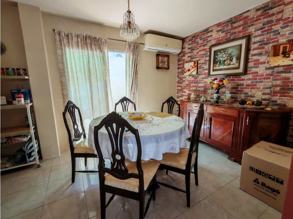 Vendo casa en Urbanización Málaga 2 — foto 2