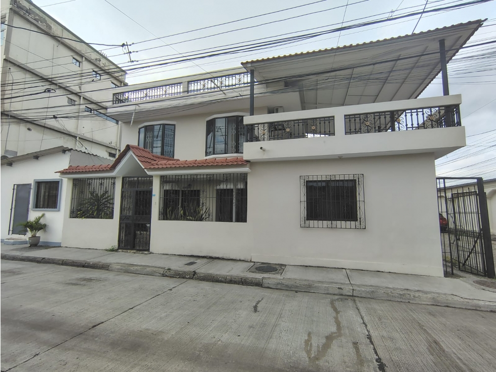 PROPIEDAD ESQUINERA EN SAMANES 4 EN HERRADURA