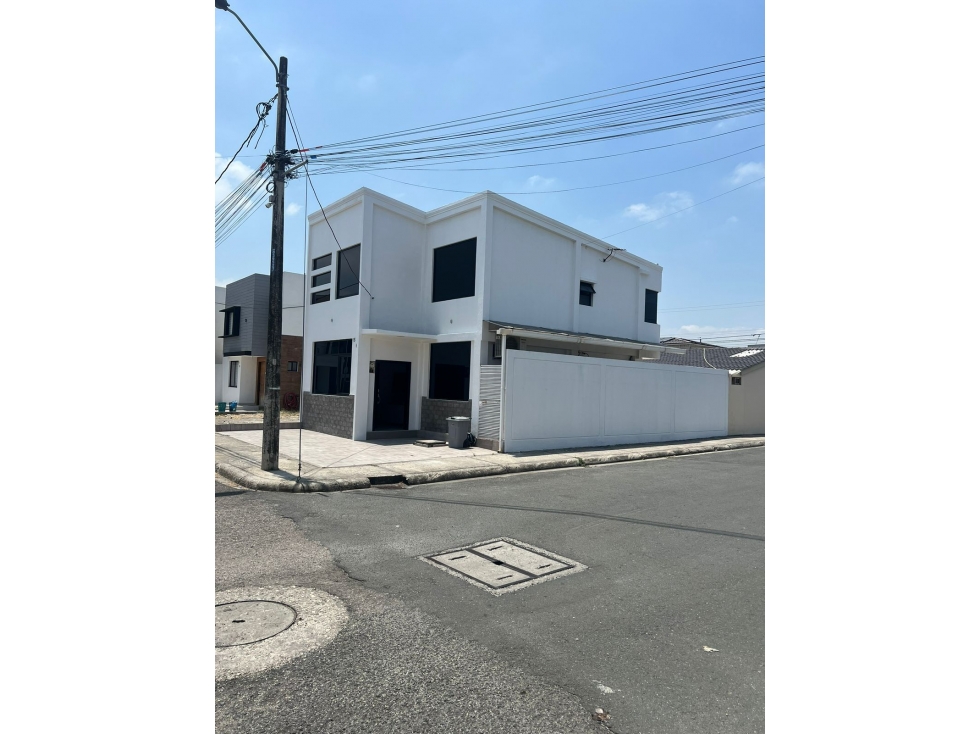 Casa En Venta, Urbanización San Antonio, Daule, Samborondón, Guayas - 2
