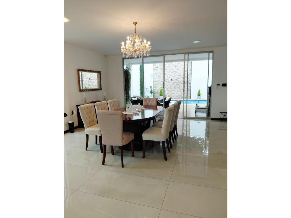 Casa en venta Nayón Tanda Quito 3 dormitorios piscina jardín — foto 4