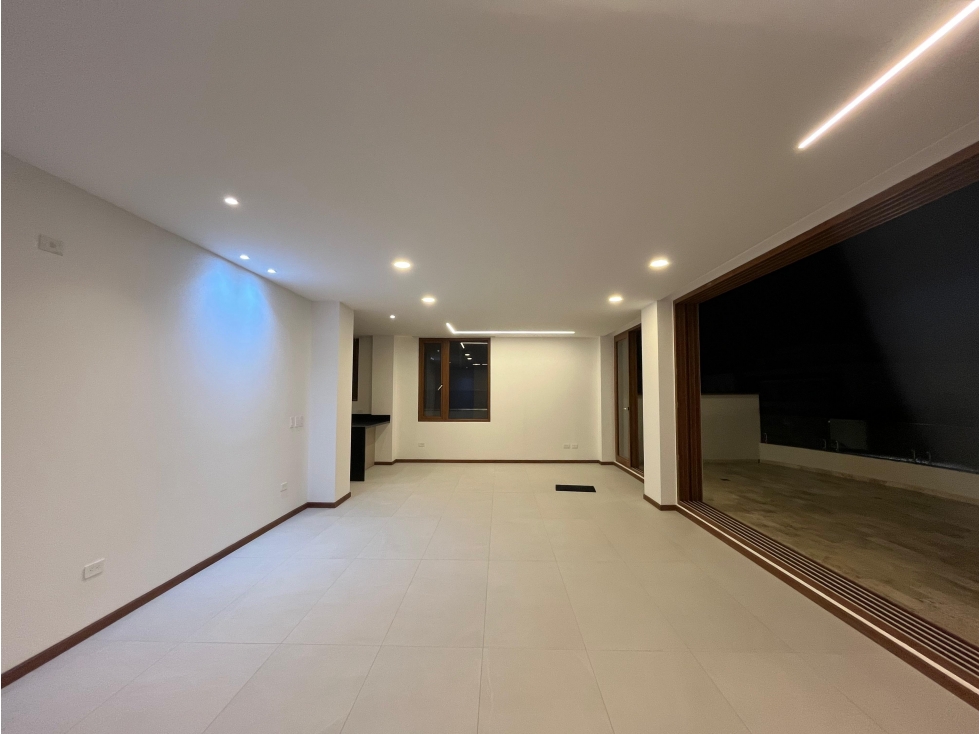 Departamento en renta Cumbaya Vista Grande: 161m2, con terraza — foto 3