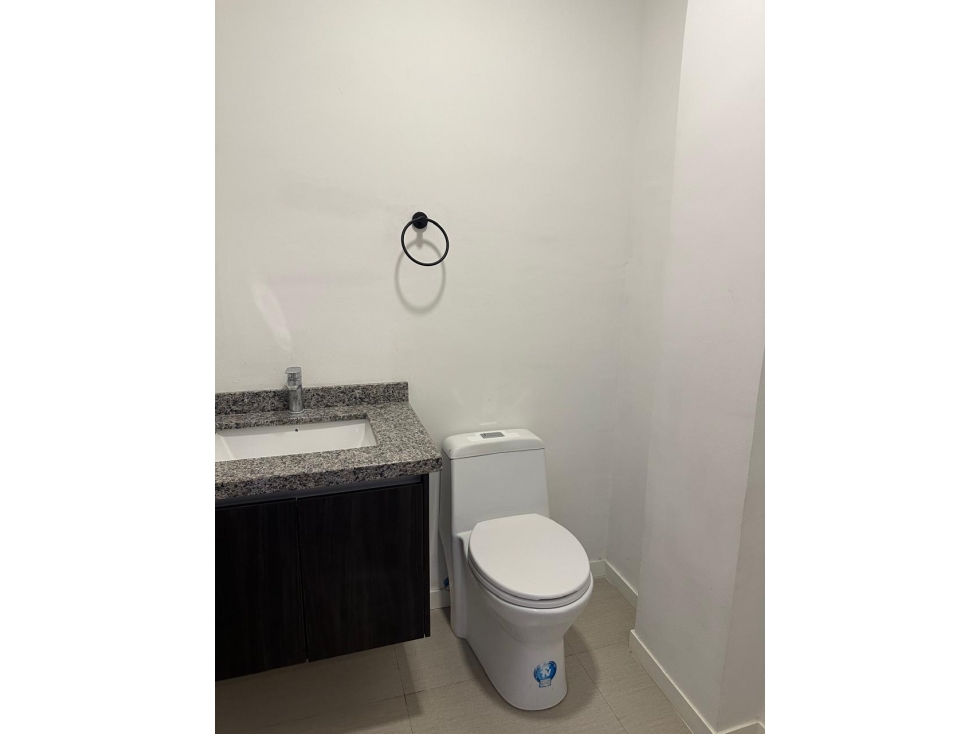Departamento en Renta 2 Dormitorios | Cumbayá El Nacional | $700 — foto 3