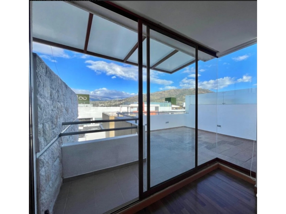 Casa en Venta Cumbaya 4 Dormitorios | Real Estate Quito — foto 3