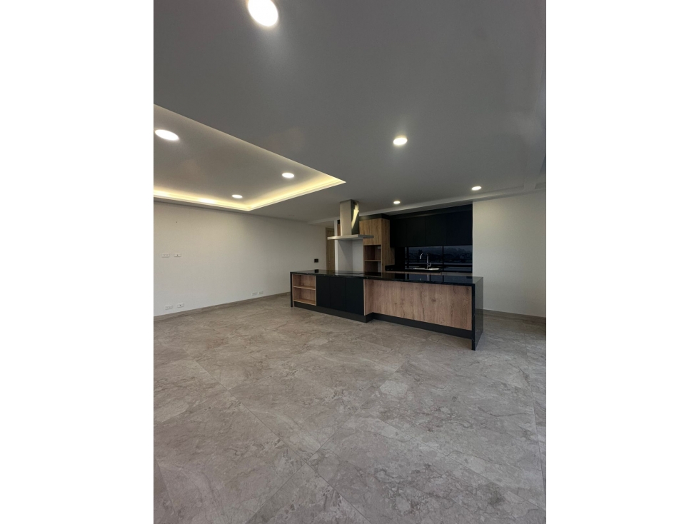 Penthouse en venta en Quito Tenis Quito Ecuador Edificio Moderno — foto 3