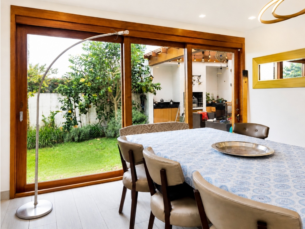 Casa moderna en arriendo en Algarrobos II, Nayón | Jardín y seguridad. - 6