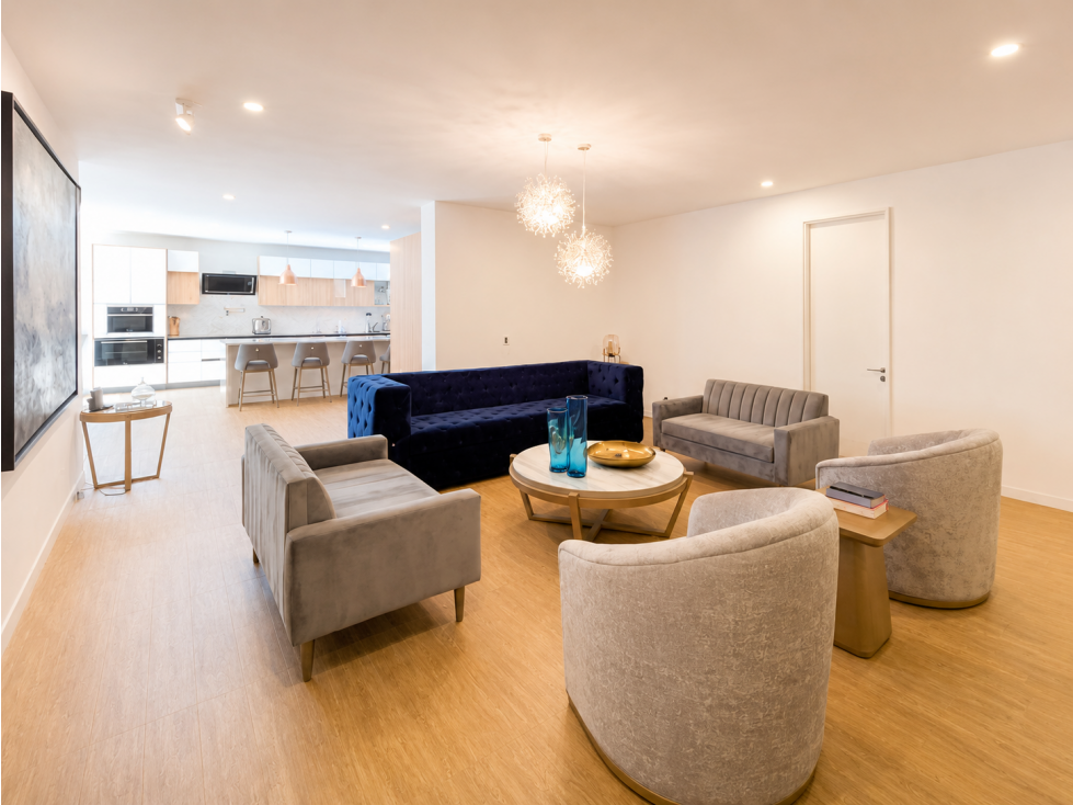 Rento Departamento amoblado en Cumbayá con jardín y 4 habitaciones — foto 2