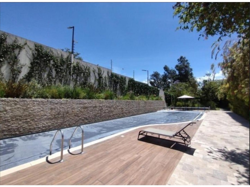 Departamento en Venta en Planta Baja en Cumbayá | Vista Hermosa — foto 3