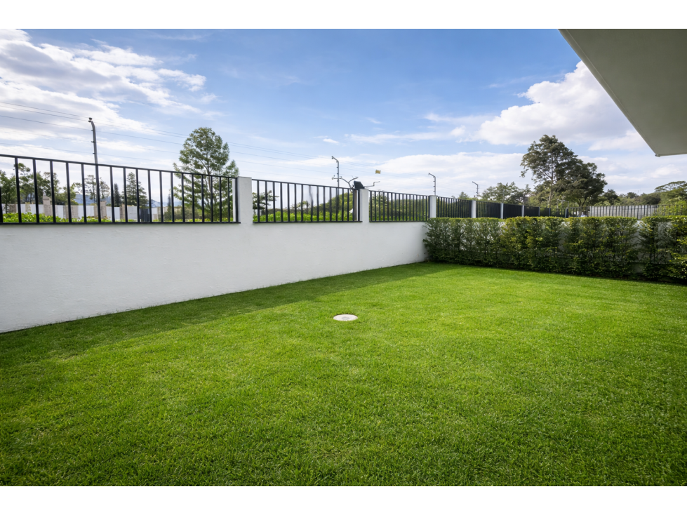 Casa con jardin y terraza en venta en Tumbaco La Viña Alta - 6
