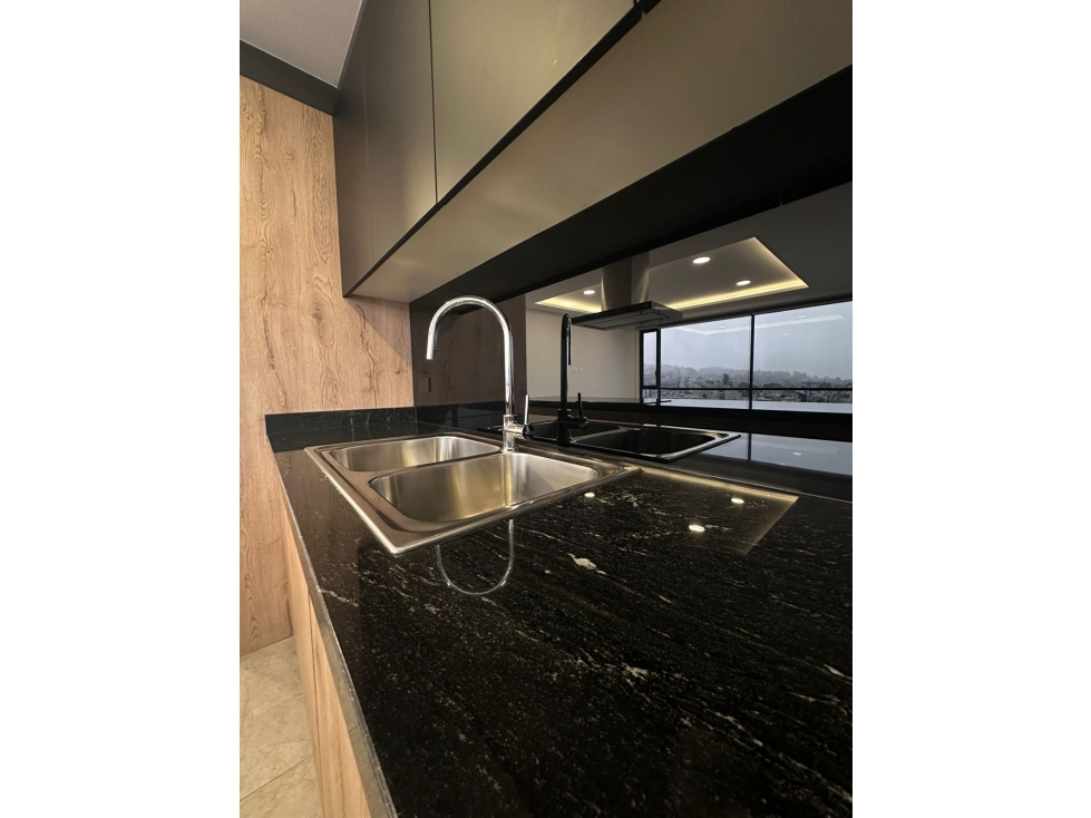 Penthouse en venta en Quito Tenis Quito Ecuador Edificio Moderno — foto 5