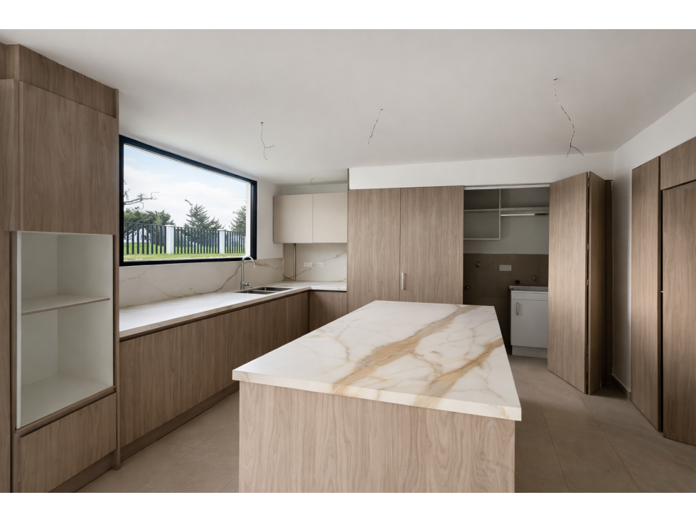 Casa con jardin y terraza en venta en Tumbaco La Viña Alta - 2