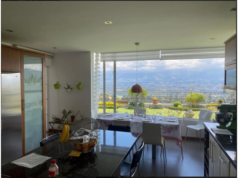 Casa de Lujo en Venta Vista Grande, Cumbayá | Vista Panorámica — foto 5