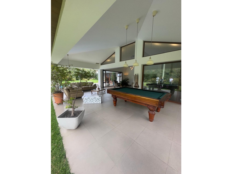 Luxury home for sale in La Viña Cumbayá pool 4BR 1 floor — foto 3
