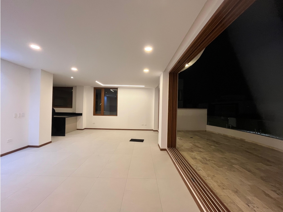 Departamento en renta Cumbaya Vista Grande: 161m2, con terraza — foto 4