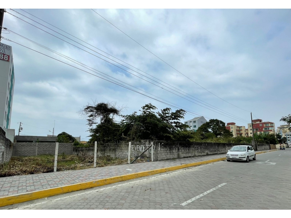 VENDO TERRENO 240 M2 SECTOR CASTELNUOVO, TONSUPA, ESMERALDAS, ECUADOR - 2