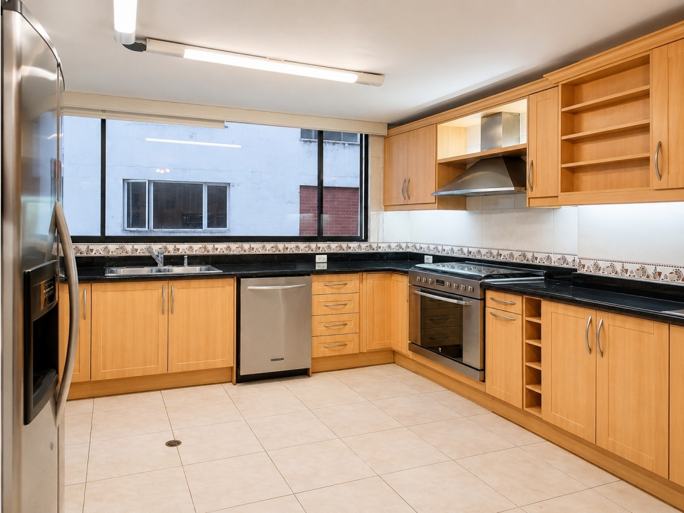 Departamento de 270m2 en arriendo en Quito Bosmediano Canal 8 — foto 5